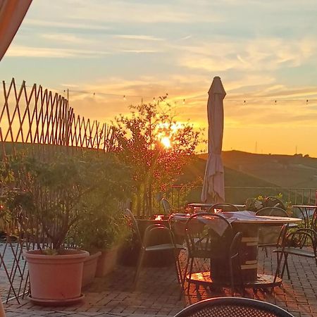 Il Borgo B&B Castellinaldo 外观 照片