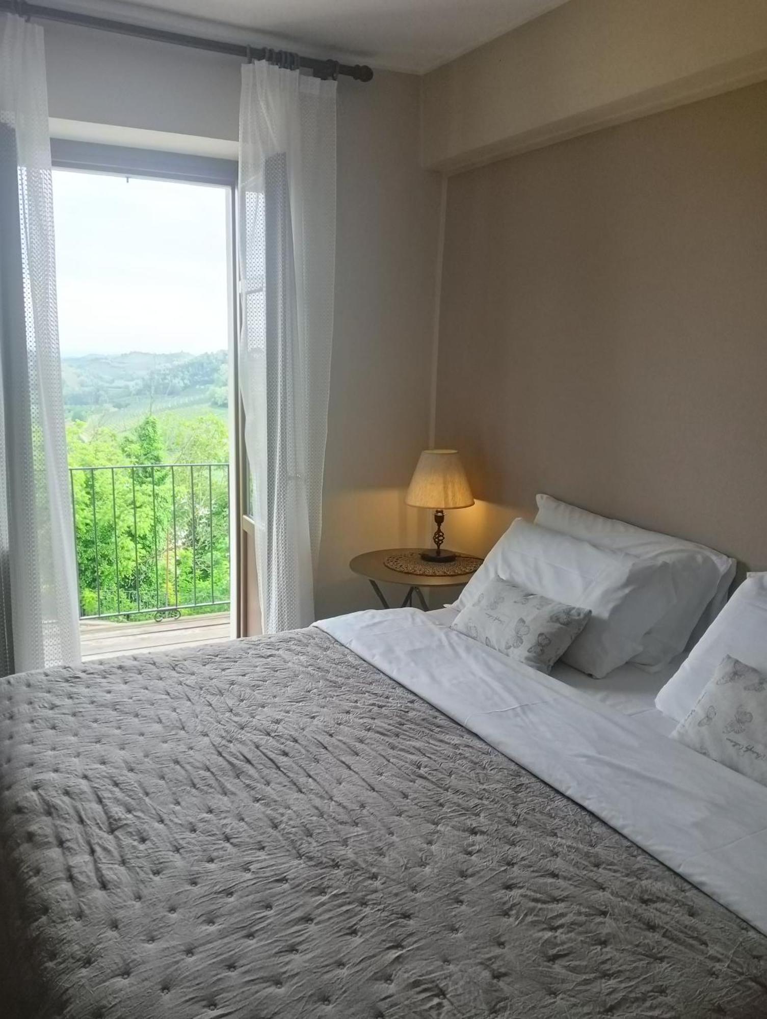 Il Borgo B&B Castellinaldo 外观 照片