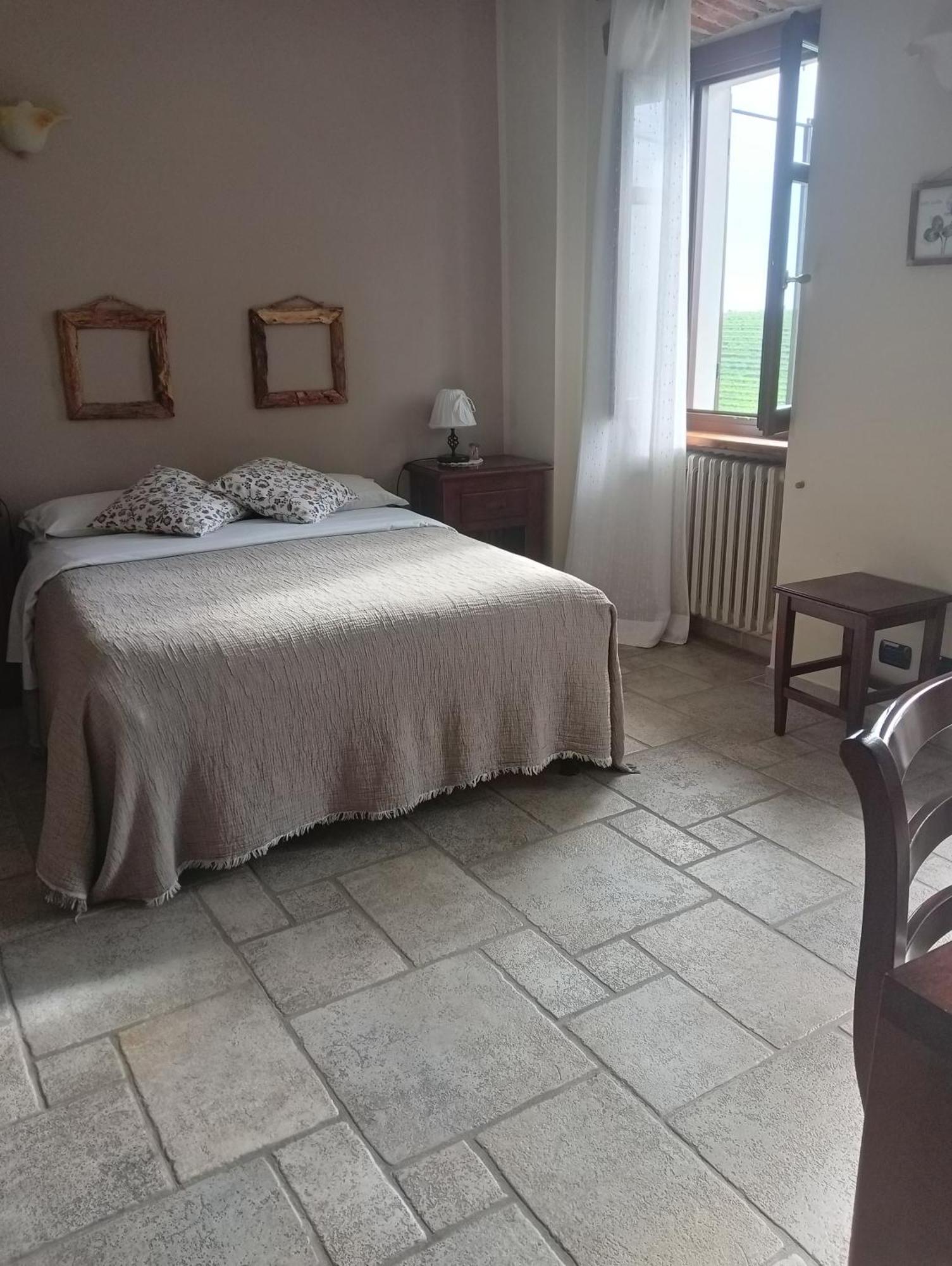 Il Borgo B&B Castellinaldo 外观 照片
